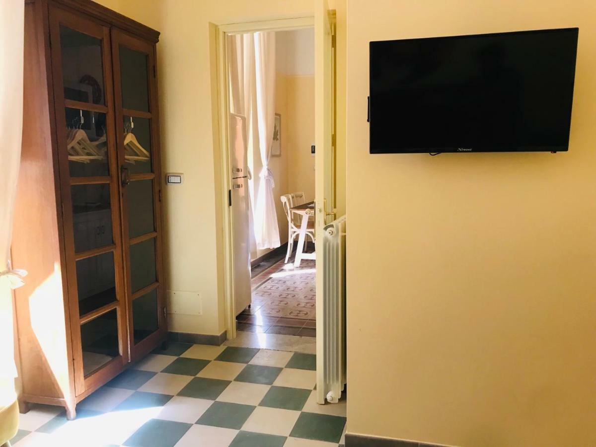 4 Balconi Liberty Apartments Lecce Exteriör bild